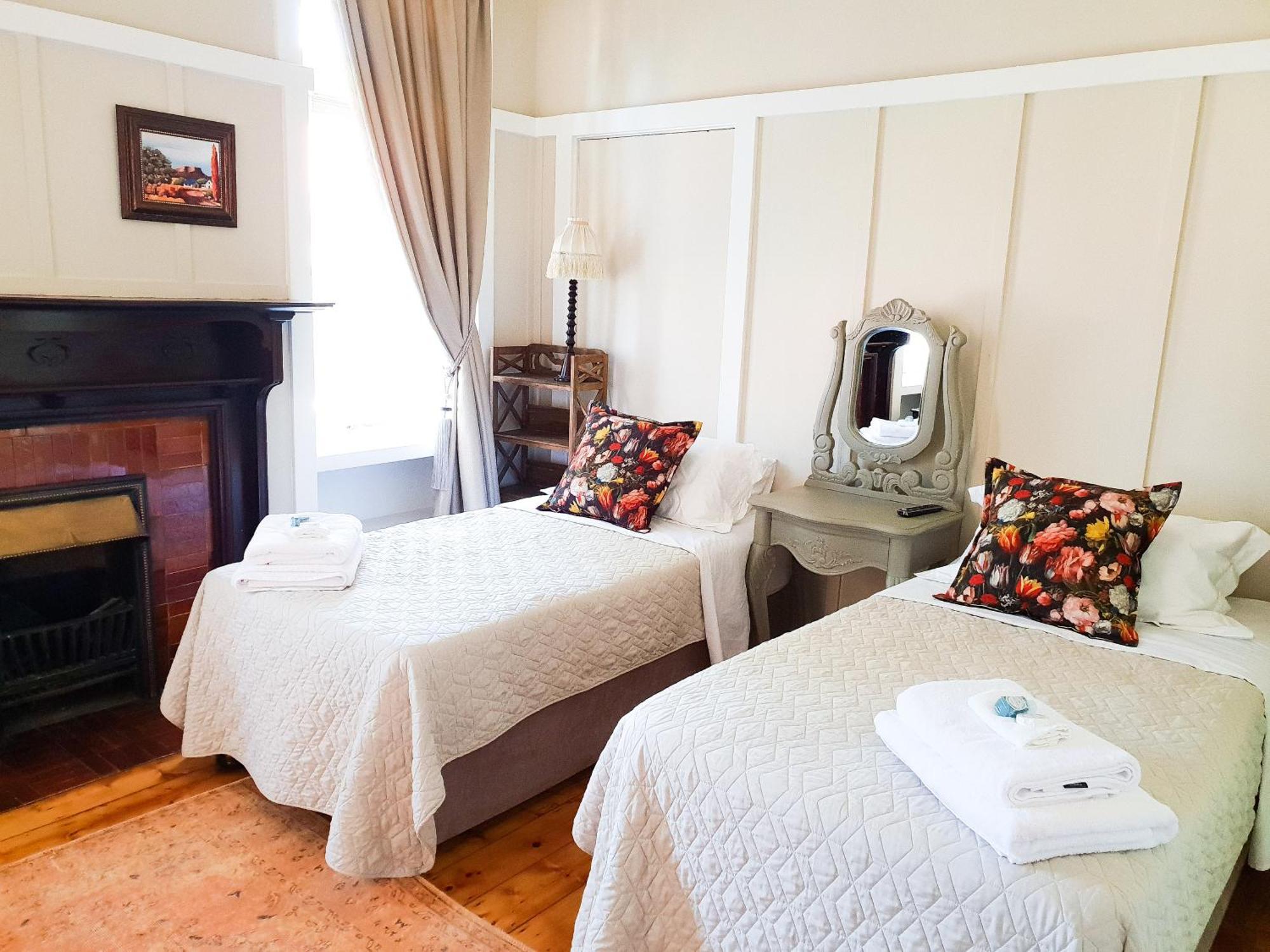 Bauhenia Guesthouse Potchefstroom Extérieur photo