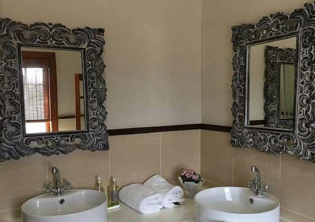 Bauhenia Guesthouse Potchefstroom Extérieur photo